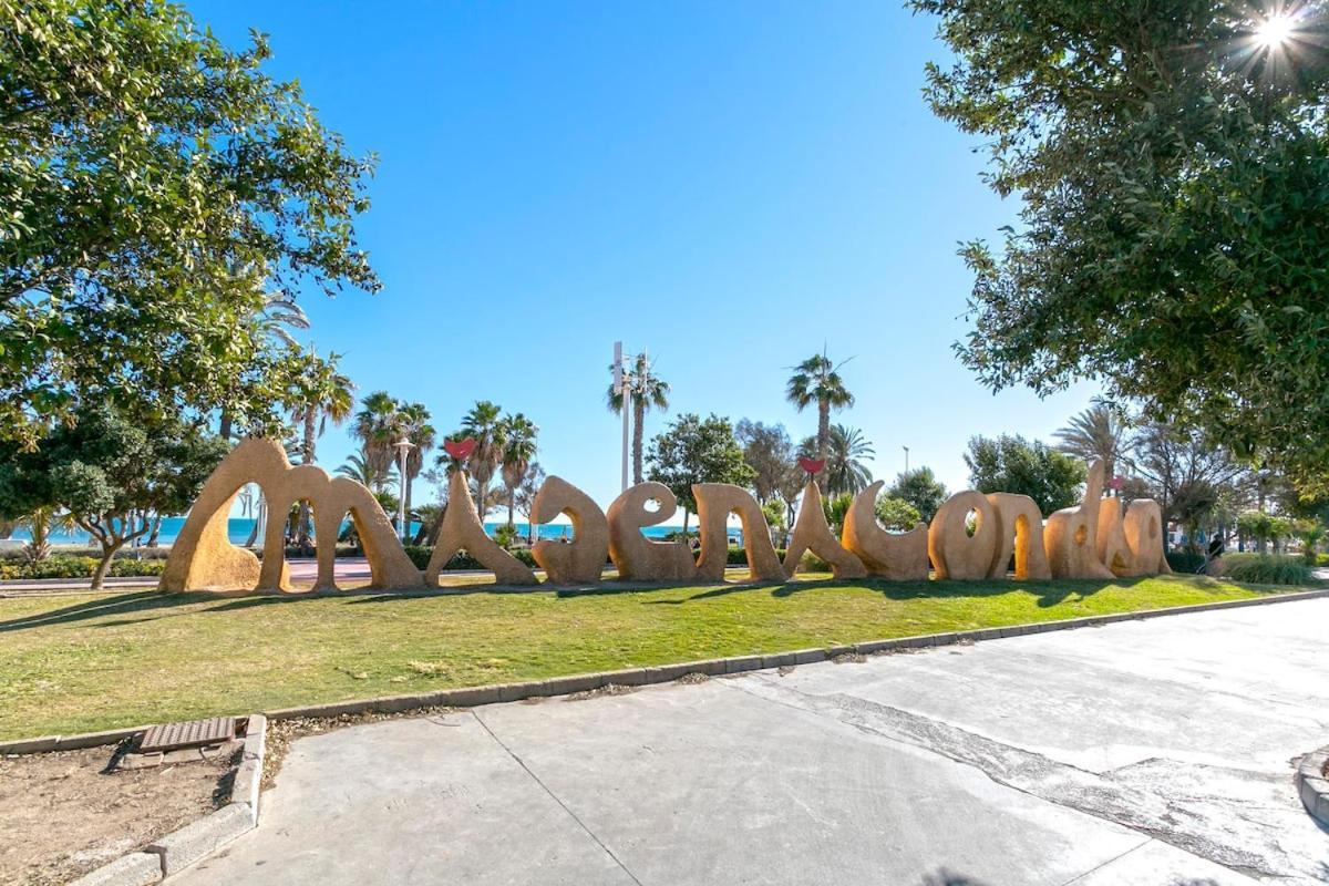 -Malagasunapts- West Beach Malaga Seafood & Relax Eksteriør bilde